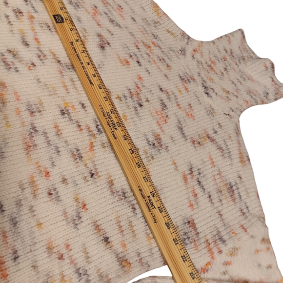 JESSICA SIMPSON WOMEN'S SIZE MEDIUM MULTI PASTEL COLORED TURTLE NECK SWEATER. - Picture 6 of 9